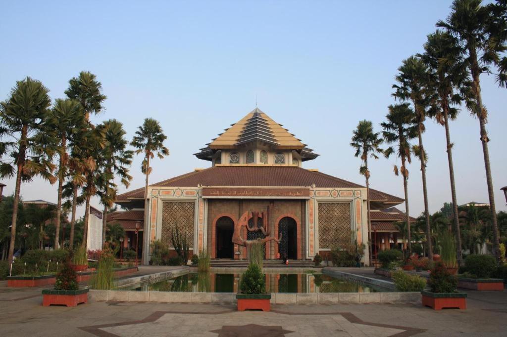Hotel Tentrem Yogyakarta Exterior foto